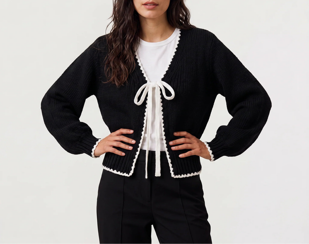 Amélina | Women's Scalloped Tie-Front Cardigan