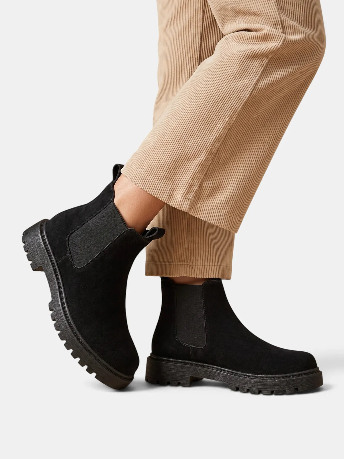 Sabine | Women's Platform Chelsea Ankle Boots with Chunky Sole, Round Toe & Classic Everyday Fit